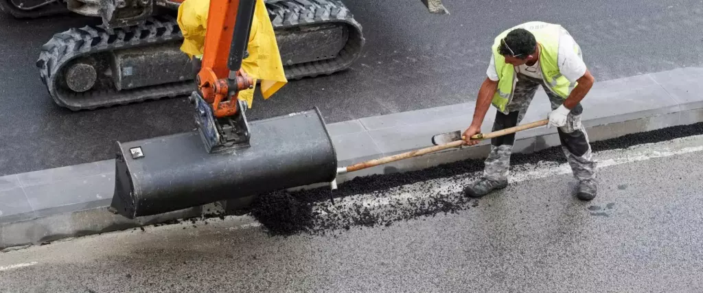 Покрытие из мелкозернистого асфальтобетона